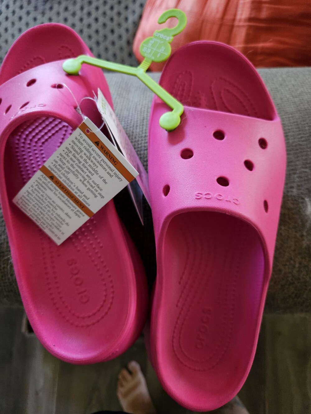 Nwt Ladies Bae Slide- Dragonfruit